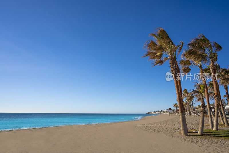 玛贝拉(Marbella)附近的米哈斯科斯塔(Playa La Cala de Mijas Costa)